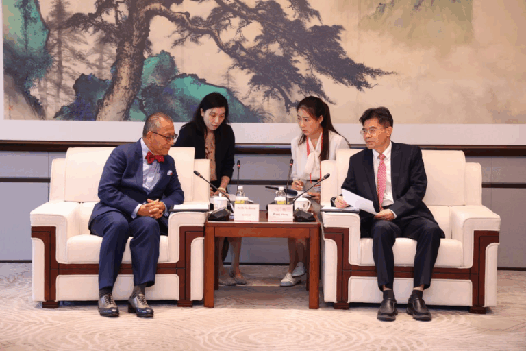 Courtesy Visit on Mr. WANG Sheng, Deputy Governor of Guangdong Province