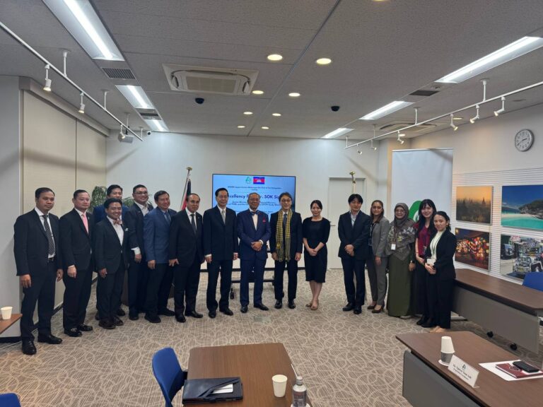 Meeting with Dr. KUNIHIKO Hirabayashi, Secretary-General of the ASEAN-Japan Center