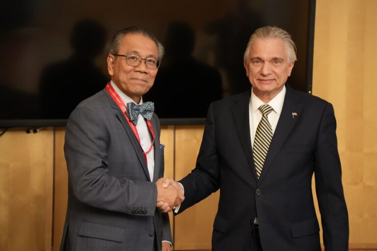 Bilateral Meeting with H.E. Dr. Arnoldo André Tinoco, Minister for Foreign Affairs and Worship of Costa Rica